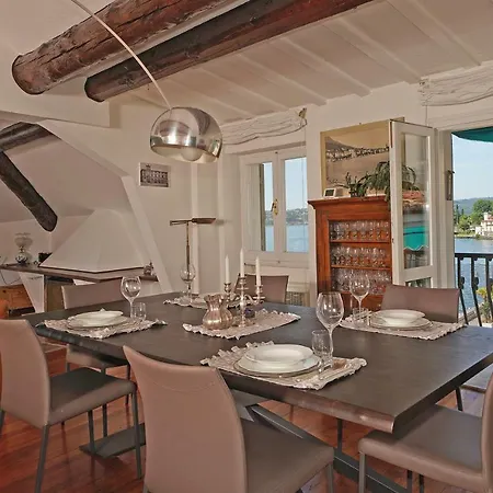 Apartmán La Mansarda Del Lago *