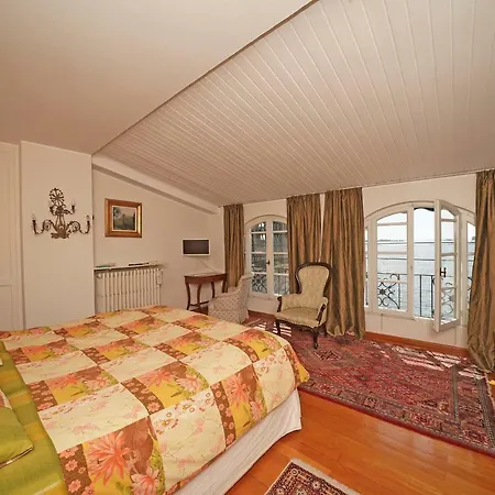 La Mansarda Del Lago Apartmán *