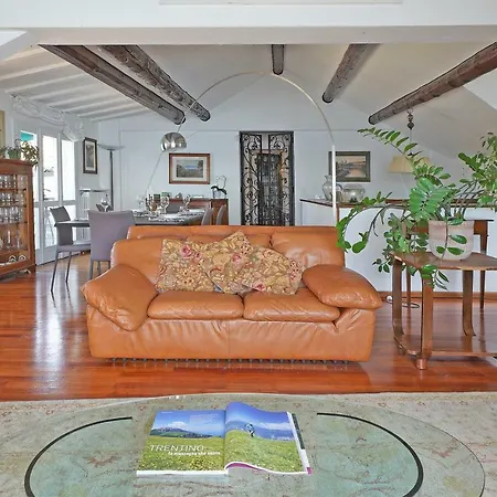 Apartmán La Mansarda Del Lago Gardone Riviera